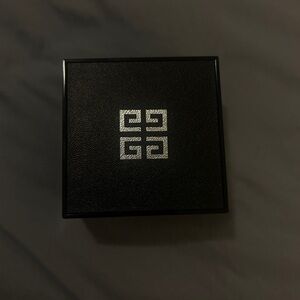 Givenchy Prisme Libre Matte Setting Powder